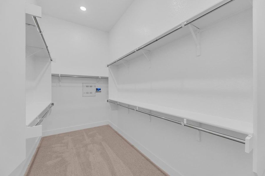 Spacious, unfurnished interior of a new home in Flora, Hutto (Image 21).