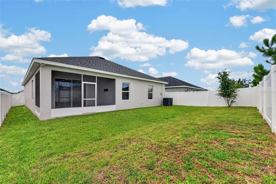 Exterior details and patio area of a home in , Davenport (Image 35).