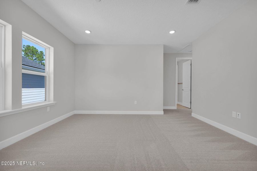 Spacious, unfurnished interior of a new home in Crosswinds at Nocatee, Nocatee (Image 20).