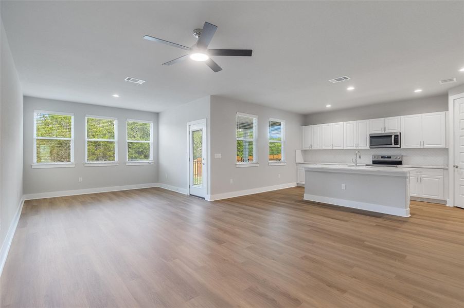 Open spacious floor plan Open spacious floor plan