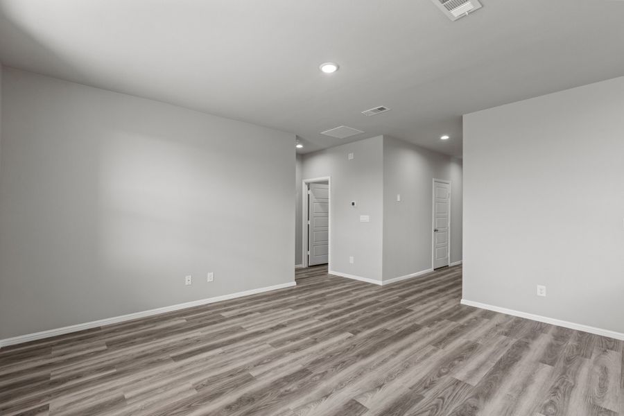 Representative unfurnished interior of a home built from the Tupelo by D.R. Horton in Yukon Ridge, Odessa (Image 16). Representative unfurnished interior of a home built from the Tupelo by D.R. Horton in Yukon Ridge, Odessa (Image 16).