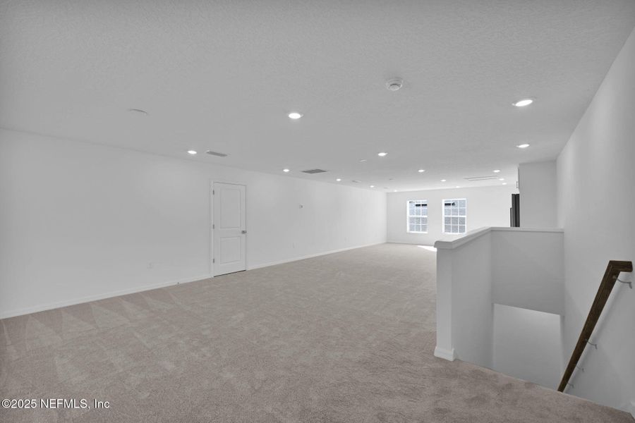 Spacious, unfurnished interior of a new home in Del Webb Nocatee, Ponte Vedra (Image 40).