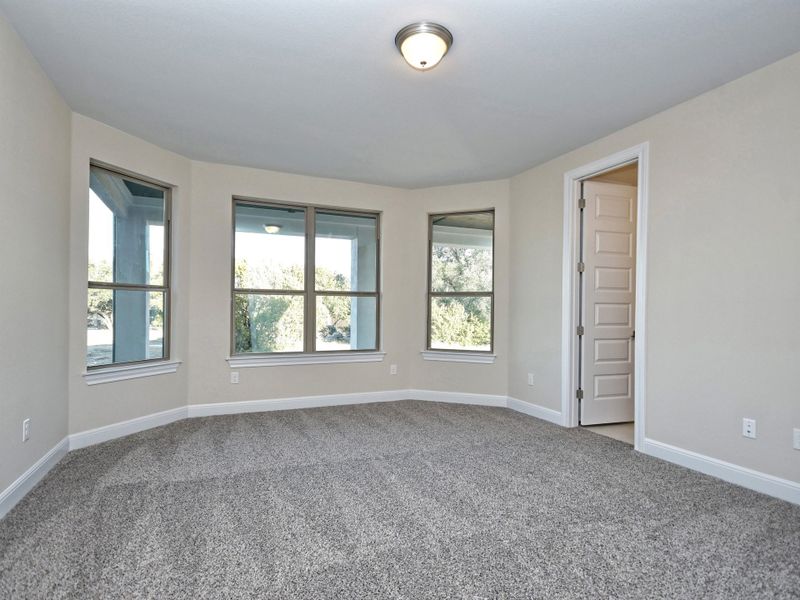 Representative unfurnished interior of a home built from the Santa Barbara II by Giddens Homes in Scofield Farms Estates, Georgetown (Image 130).