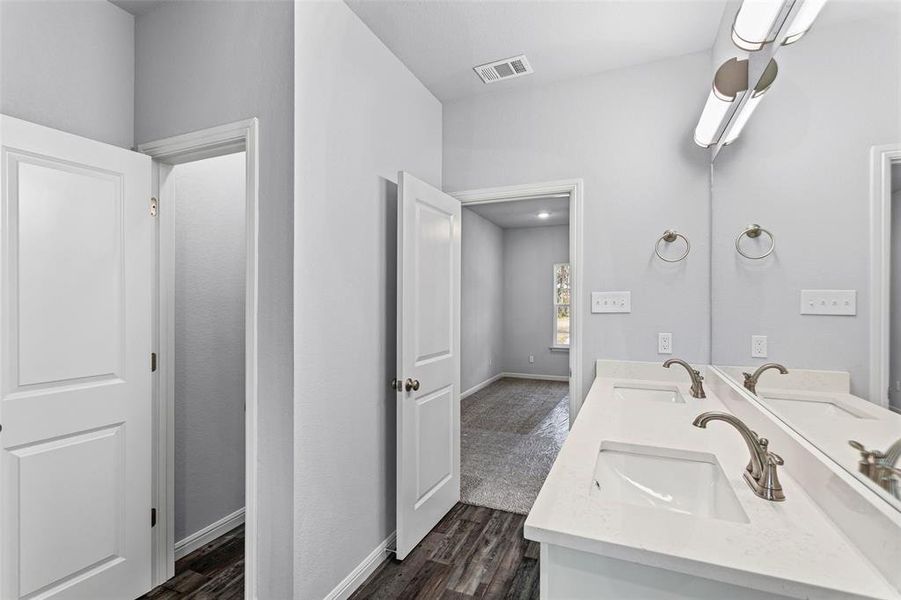 Furnished interior view inside a new home in , Rio Vista (Image 11).