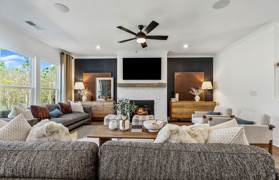 Representative furnished interior of a home built from the Riverton by Pulte Homes in Arden, Cumming (Image 27).
