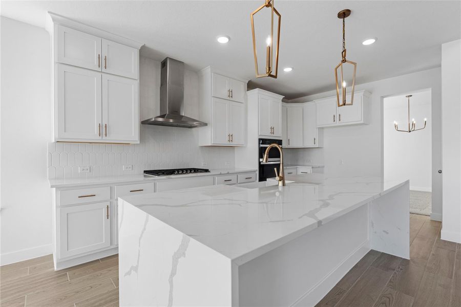 Representative image. Features, selections and colors may vary.