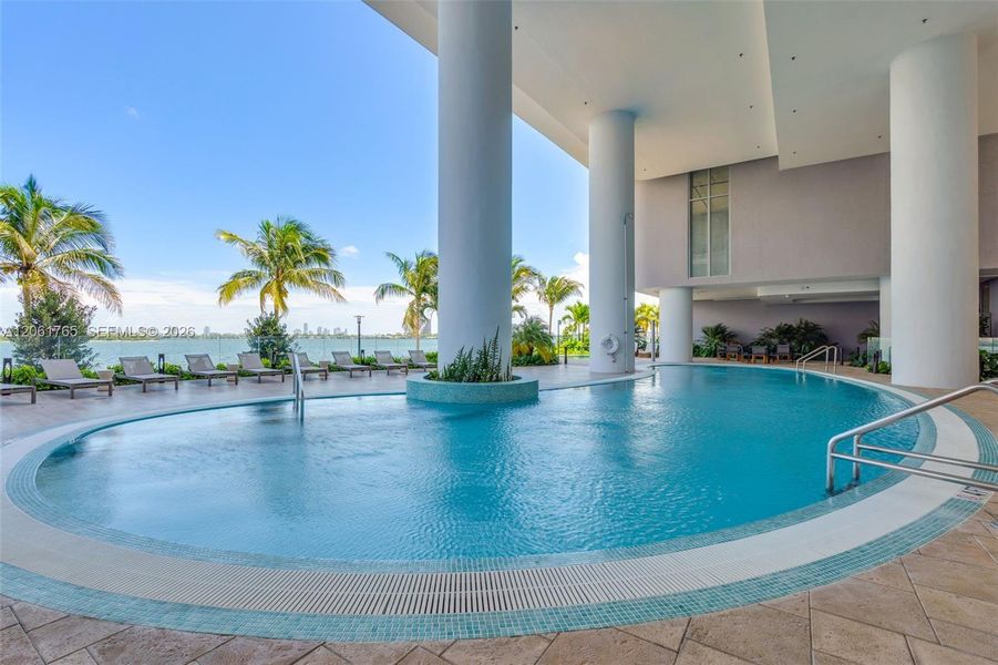 Community amenities in , Miami (Image 43). Community amenities in , Miami (Image 43).