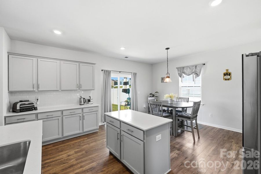 Bright, open, and designed for everyday living and effortless entertaining. Bright, open, and designed for everyday living and effortless entertaining.