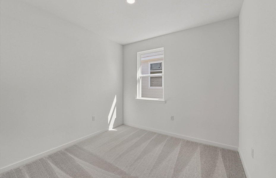 Spacious, unfurnished interior of a new home in Larson Crossing, Elgin (Image 13).