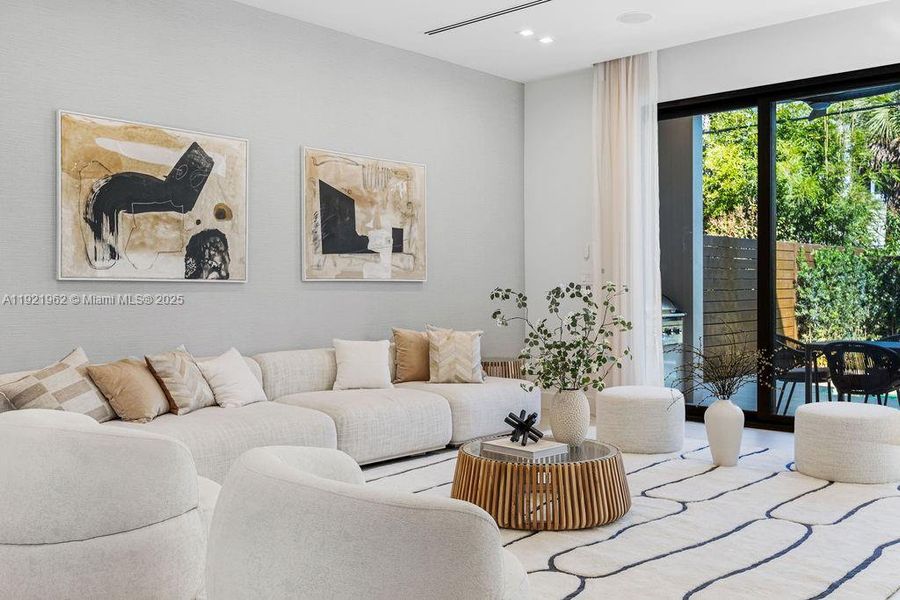 Furnished interior view inside a new home in , Fort Lauderdale (Image 66).