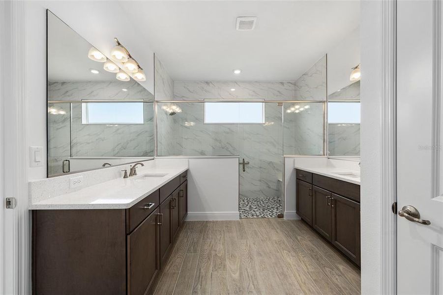 Furnished interior view inside a new home in , Ocala (Image 10).