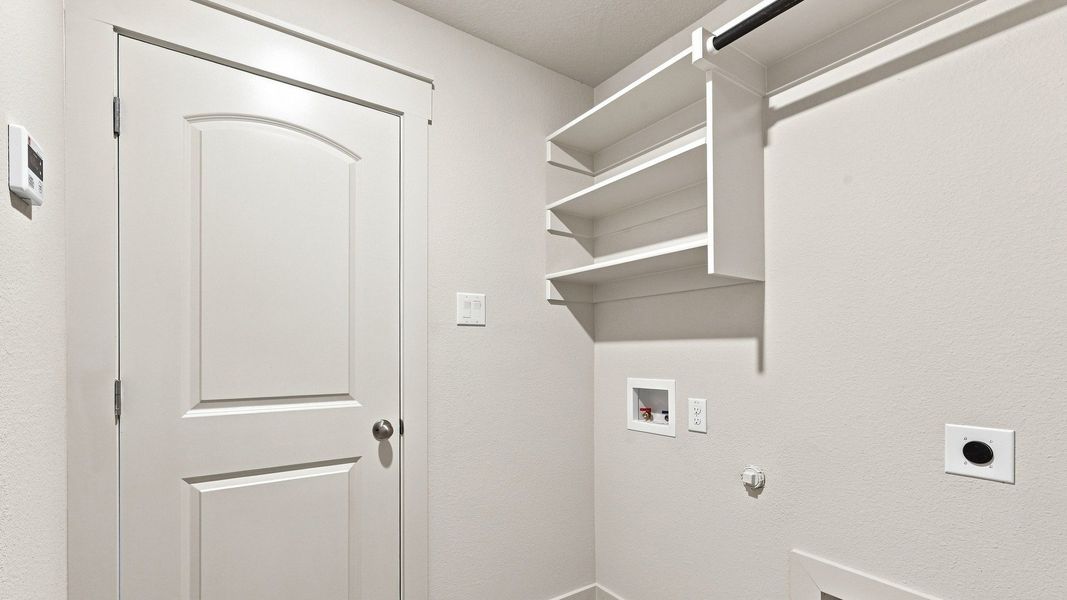 Furnished interior view inside a new home in Walden Pond, Forney (Image 25).