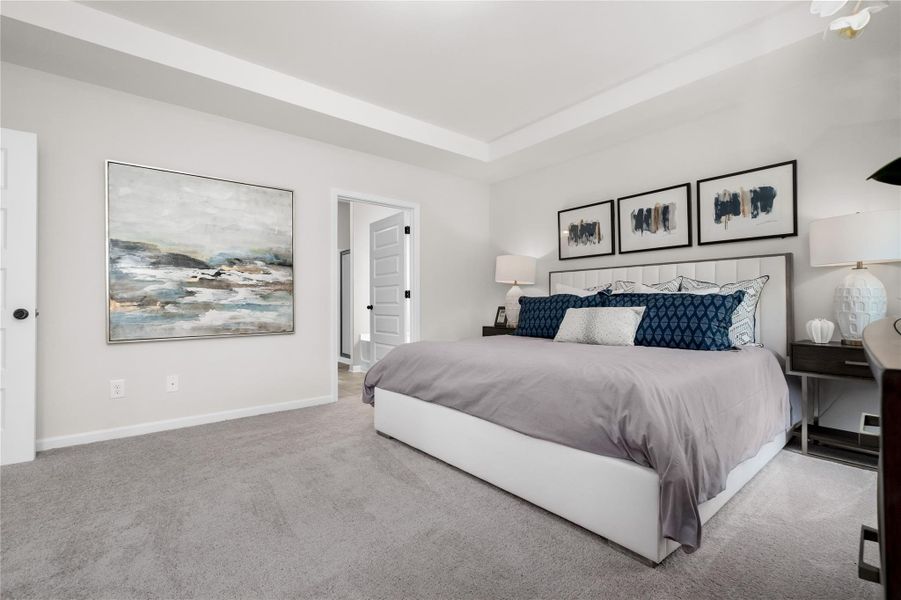 Photos shown are of a staged model home and are for illustration purposes only. Actual home features, finishes, and layout may vary.