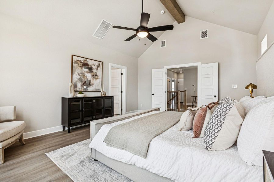 Owner's Retreat (Staged) Owner's Retreat (Staged)