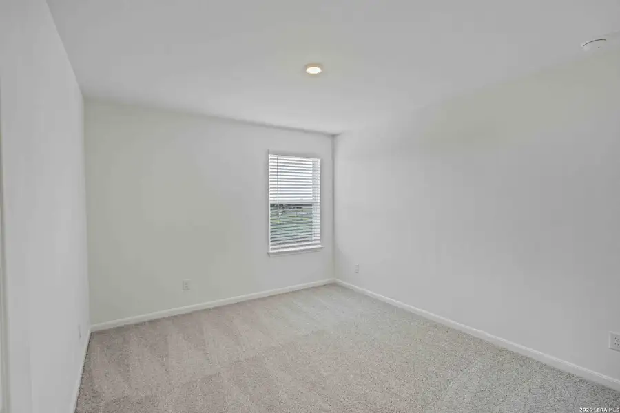 Spacious, unfurnished interior of a new home in , San Antonio (Image 5).