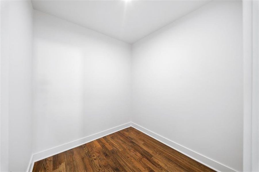 Spacious, unfurnished interior of a new home in Silvercrest Lakes, Acworth (Image 42).