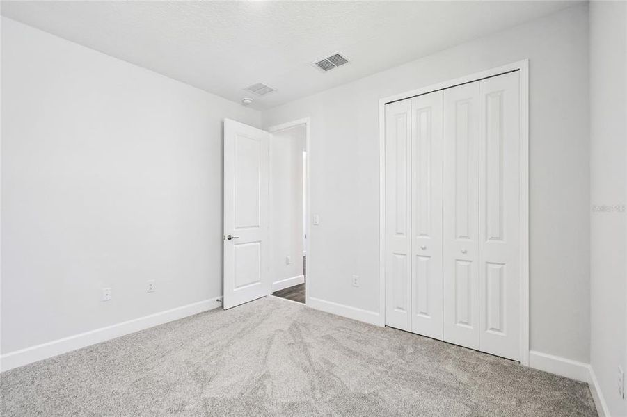 Spacious, unfurnished interior of a new home in Emerson Pointe, Apopka (Image 47).