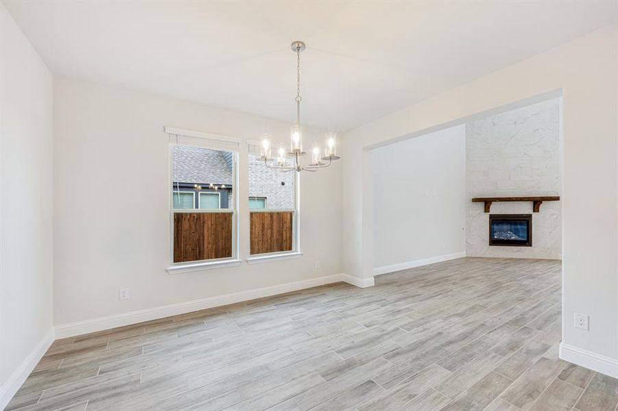 Spacious, unfurnished interior of a new home in Sonoma Verde, McLendon-Chisholm (Image 37).