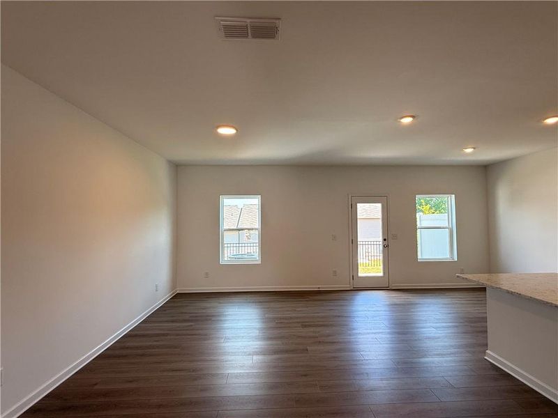Spacious, unfurnished interior of a new home in Leydenview, Mableton (Image 35).