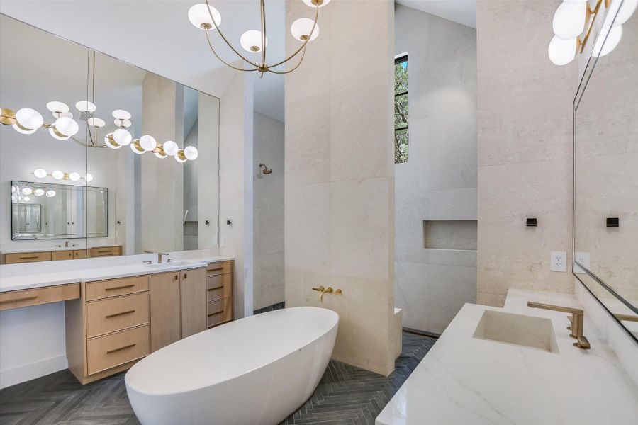 Furnished interior view inside a new home in , Horseshoe Bay (Image 5).