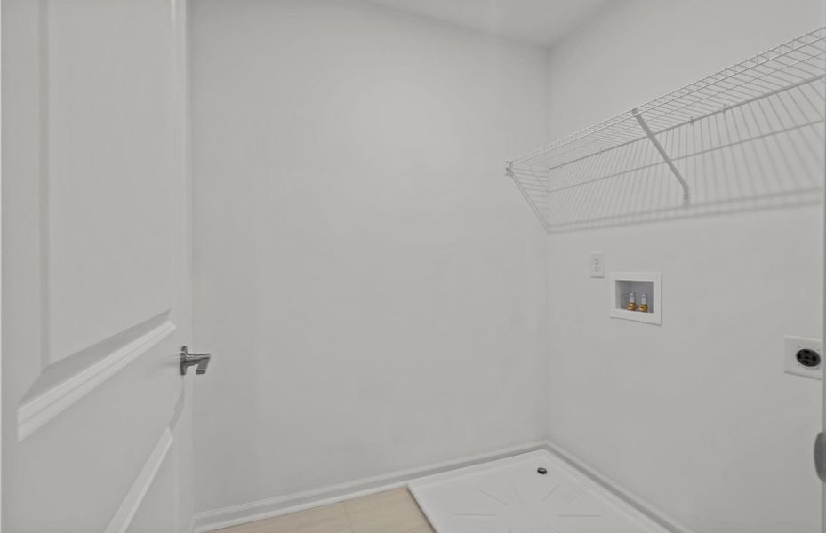 Spacious, unfurnished interior of a new home in Briarwood Reserve, Spartanburg (Image 25).