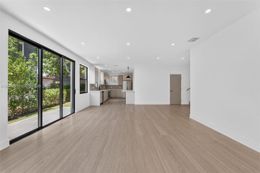 Spacious, unfurnished interior of a new home in , Miami (Image 20). Spacious, unfurnished interior of a new home in , Miami (Image 20).