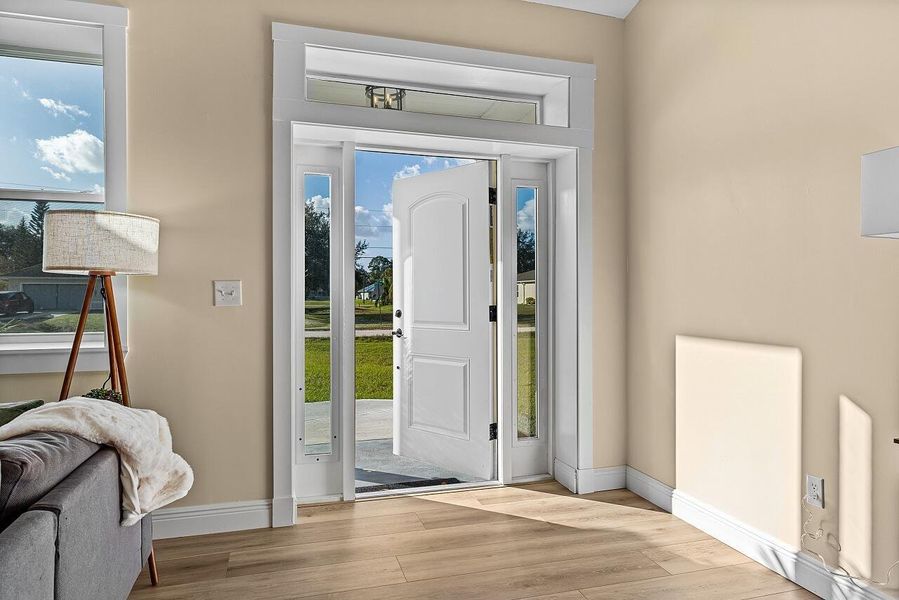 Spacious, unfurnished interior of a new home in , Vero Beach (Image 24).