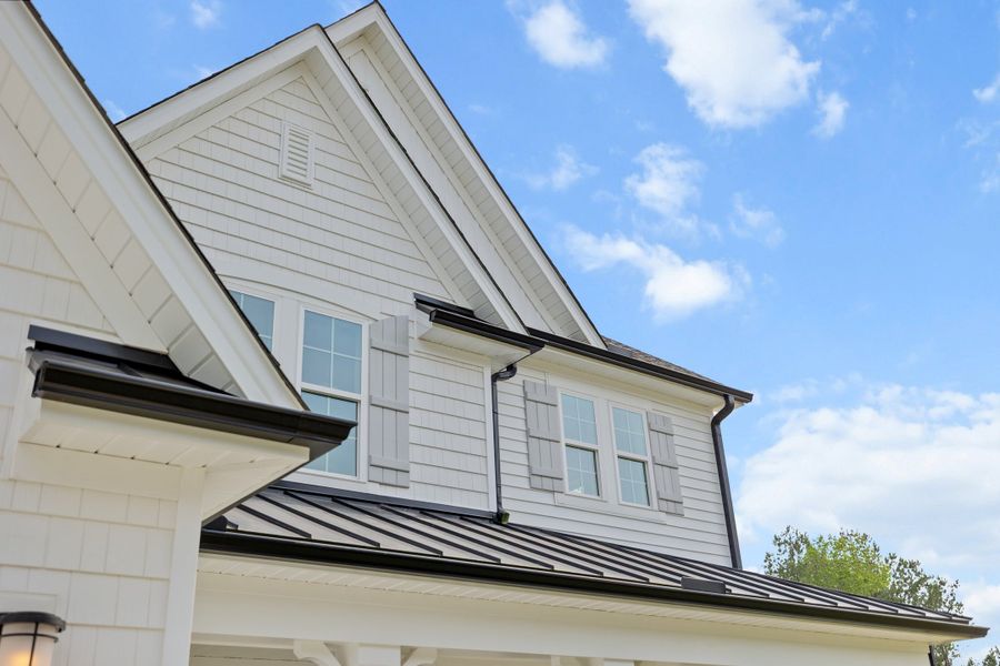 Representative exterior details of a home built from the The Chandler by RobuckHomes in Baylee Ridge, Selma (Image 87).