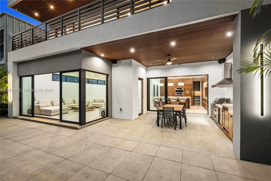 Exterior details and patio area of a home in , Miami (Image 32).