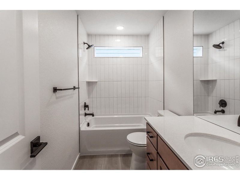 EXAMPLE PHOTO: SECONDARY BATH EXAMPLE PHOTO: SECONDARY BATH