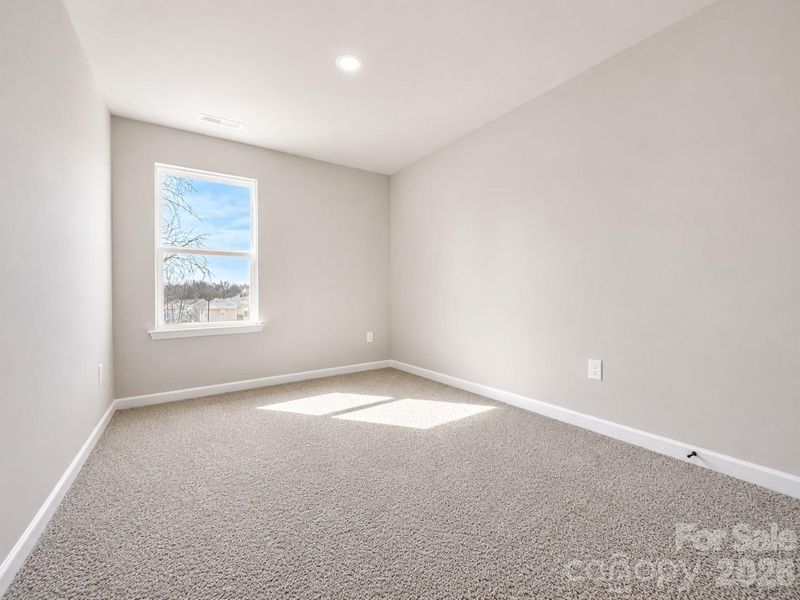 Spacious, unfurnished interior of a new home in , Charlotte (Image 13).