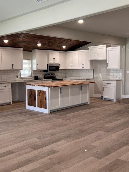 Furnished interior view inside a new home in , Merkel (Image 6).