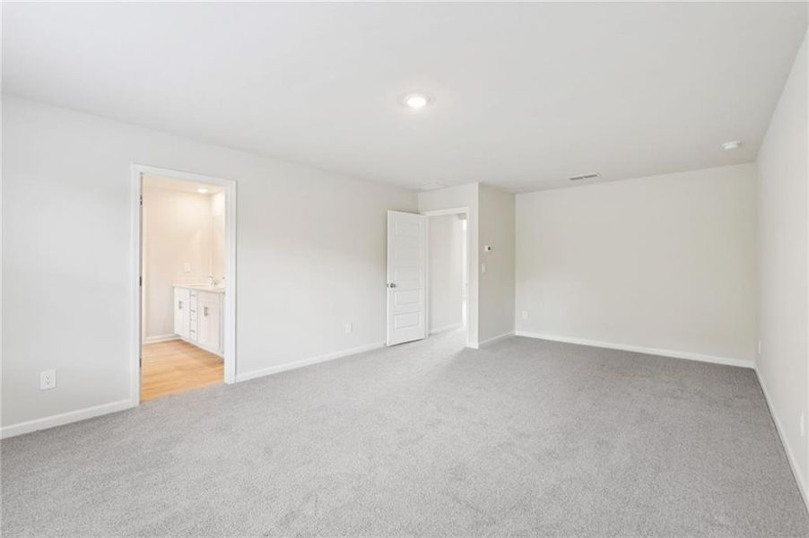 Spacious, unfurnished interior of a new home in Martin Springs - Estate Series, Lawrenceville (Image 25). Spacious, unfurnished interior of a new home in Martin Springs - Estate Series, Lawrenceville (Image 25).