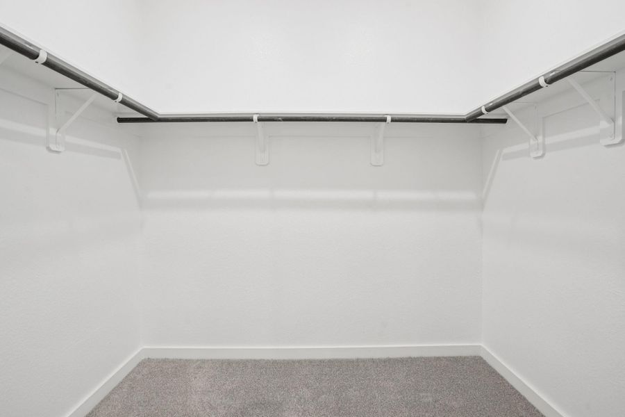 Spacious, unfurnished interior of a new home in Kemah Crossing - City Series, Kemah (Image 22).