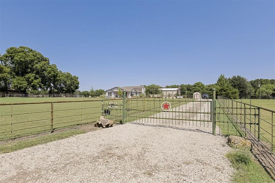 Front exterior of a new home in , Waxahachie, TX, highlighting curb appeal (Image 2). Front exterior of a new home in , Waxahachie, TX, highlighting curb appeal (Image 2).