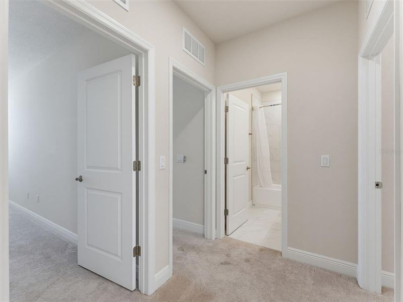 Spacious, unfurnished interior of a new home in , Clearwater (Image 52).