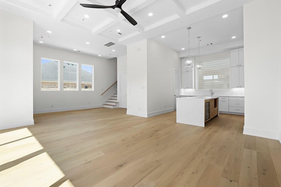 Spacious, unfurnished interior of a new home in , Houston (Image 24).