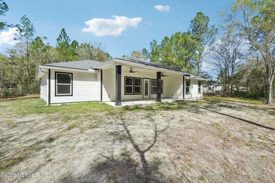 Exterior details and patio area of a home in , Middleburg (Image 30).