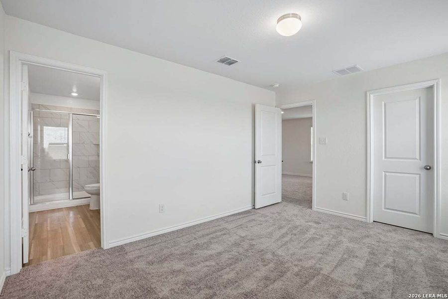 Spacious, unfurnished interior of a new home in Southton Cove, Elmendorf (Image 28).