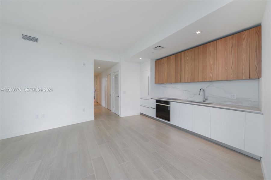 Image 38 of a home in .
