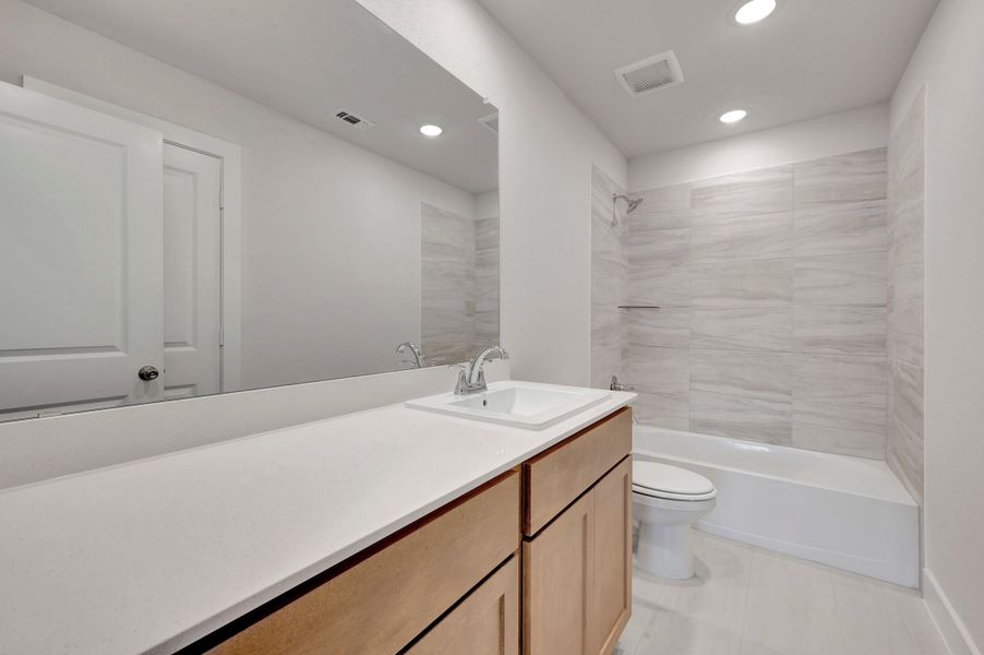 Furnished interior view inside a new home in Treeline, Justin (Image 13). Furnished interior view inside a new home in Treeline, Justin (Image 13).