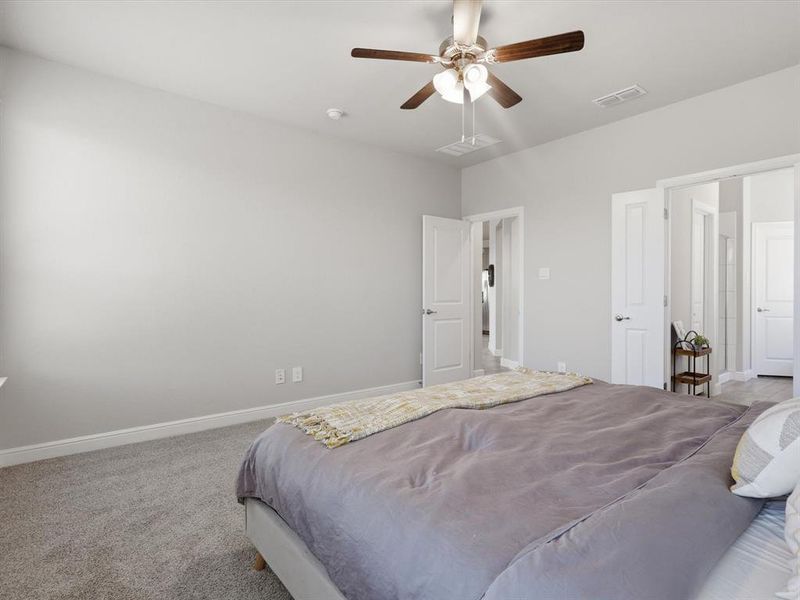 Furnished interior view inside a new home in , Fort Worth (Image 18).