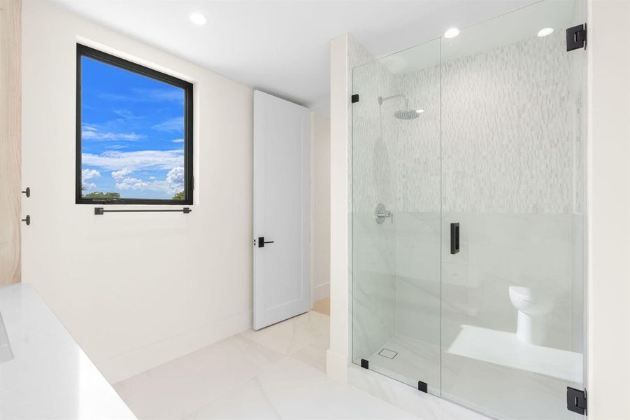 43 Bathroom 4