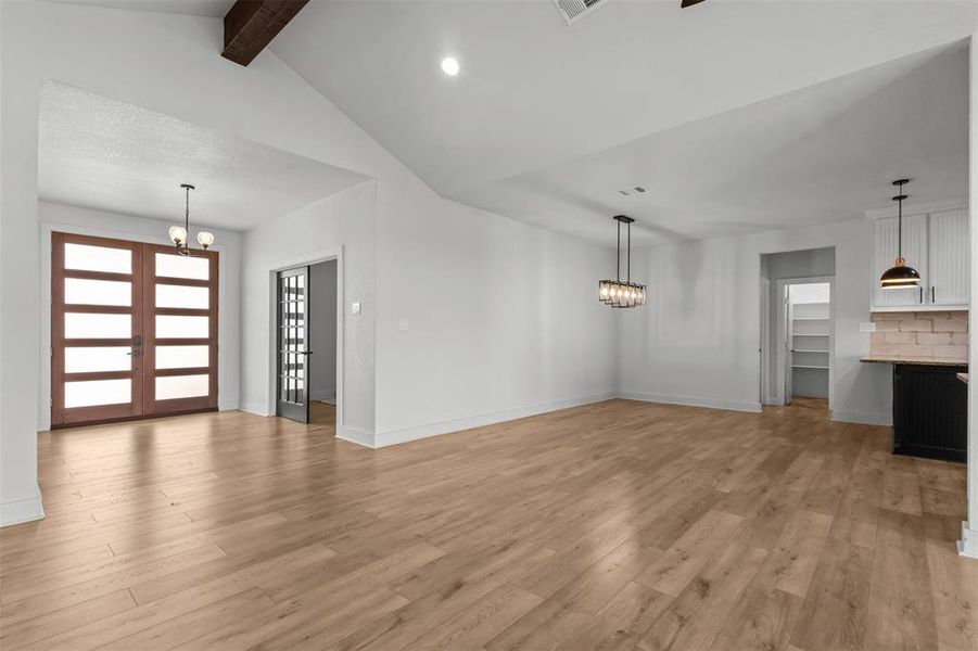 Spacious, unfurnished interior of a new home in , Mineral Wells (Image 11).