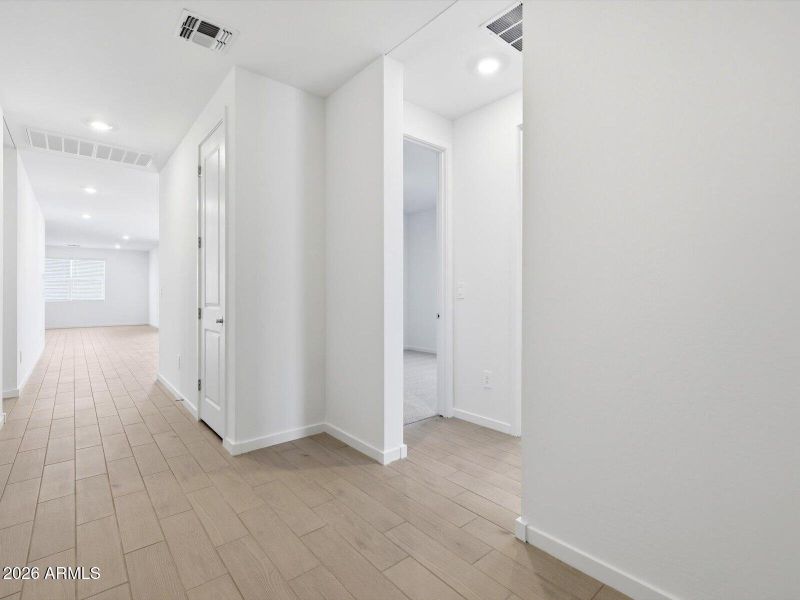 03-5348_001 03-5348_001