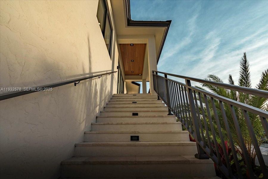 Exterior details and patio area of a home in , Marathon (Image 43).