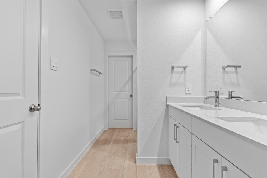 *Images and 3D tour are for illustration only and options may vary from home as built.
