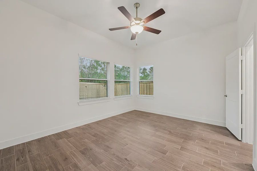 Representative unfurnished interior of a home built from the Pommery by Chesmar Homes in Kresston Chateau, Montgomery (Image 25). Representative unfurnished interior of a home built from the Pommery by Chesmar Homes in Kresston Chateau, Montgomery (Image 25).