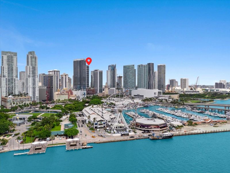 Condo located in Miami, FL showcasing its design and architecture (Image 25).