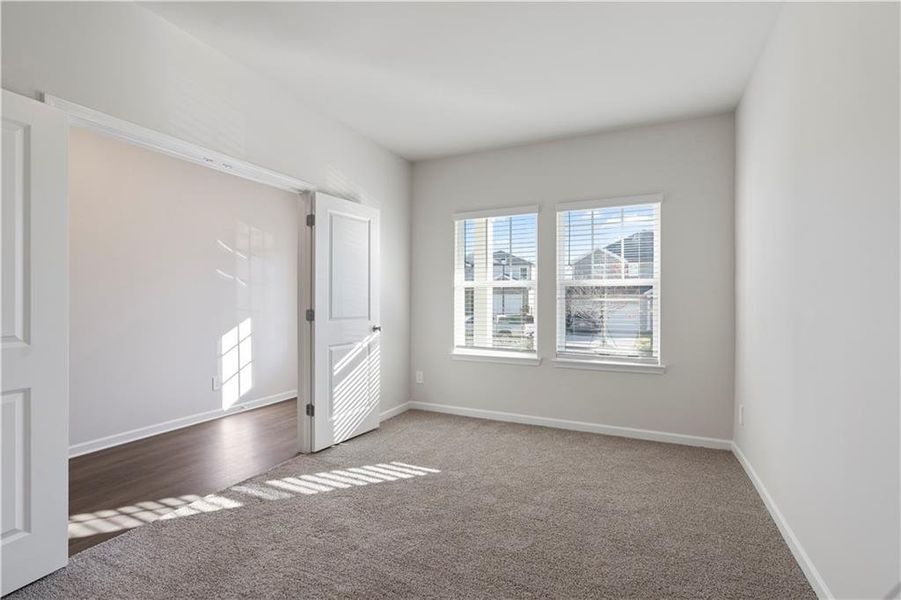 Spacious, unfurnished interior of a new home in Hamilton Crossing, Buford (Image 9).